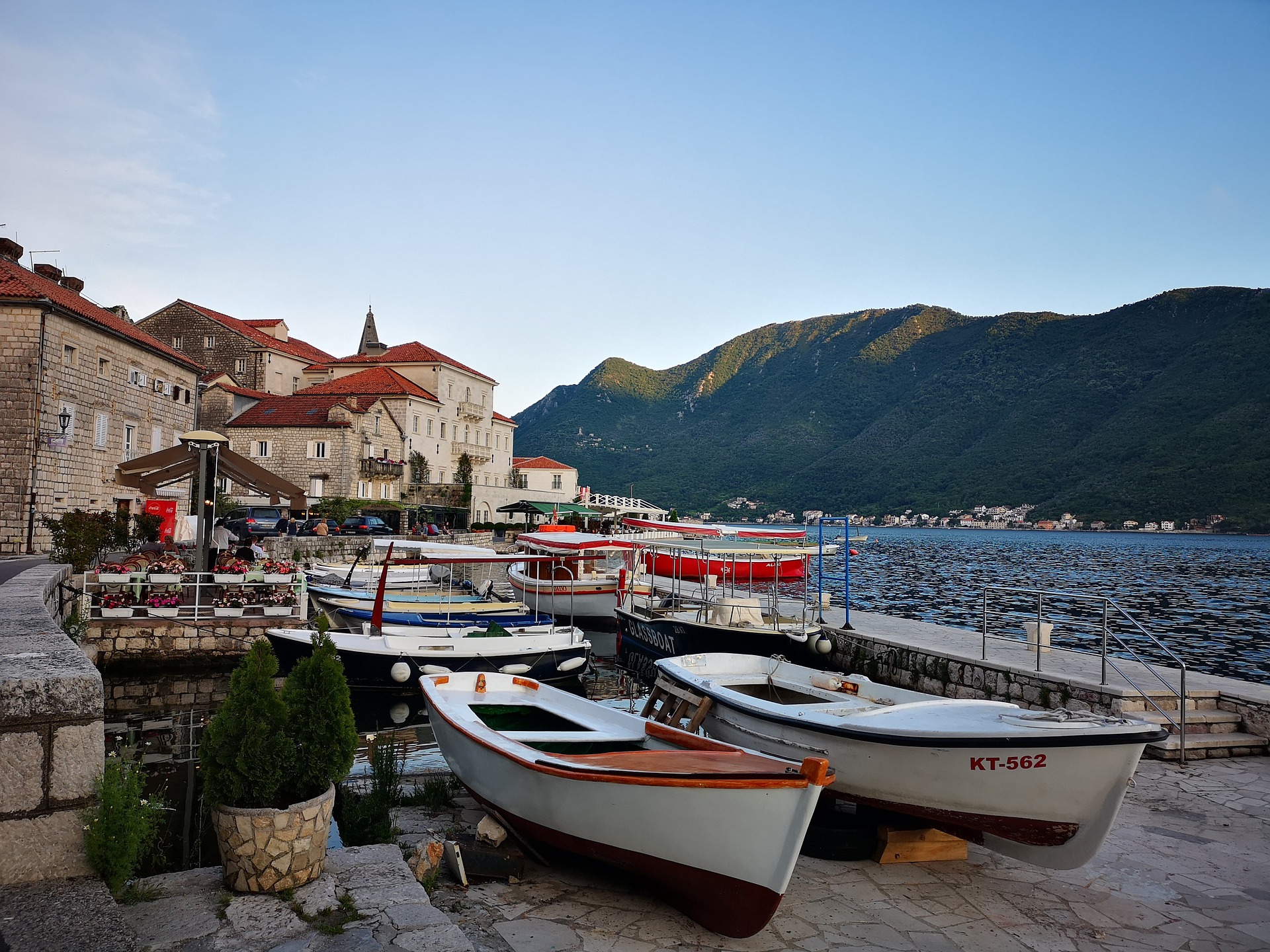 perast-g5563514a8_1920.jpg